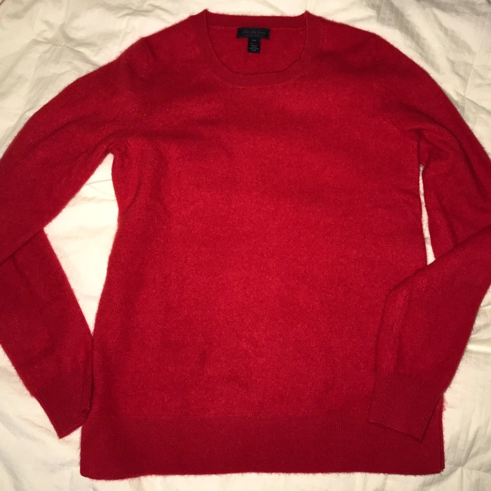 Saks Fifth Avenue red 100% cashmere sweater